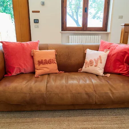 Valle 14 With Pool And Views Of The Hills Apartman Bargni